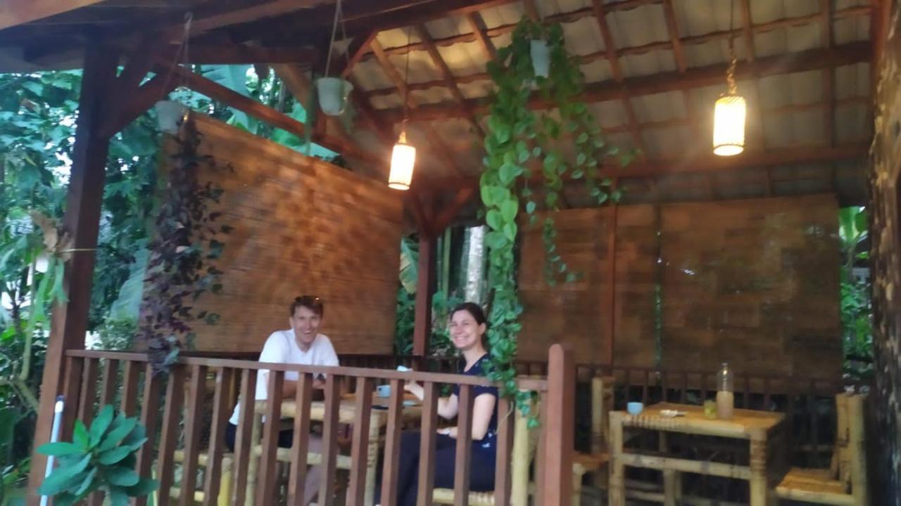 Pondok Rinjani Bungalow Тетебату Экстерьер фото
